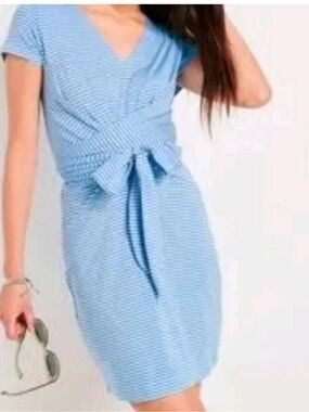 Vineyard Vines Light Blue stripe V-Neck wrap and side tie dress